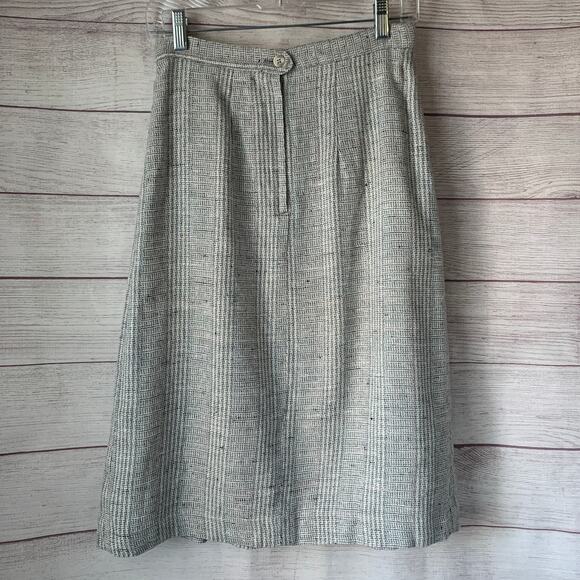 Vintage Gilmor Gray Plaid Skirt Pleated Detail Knee Length Size 11/12 - Picture 4 of 16